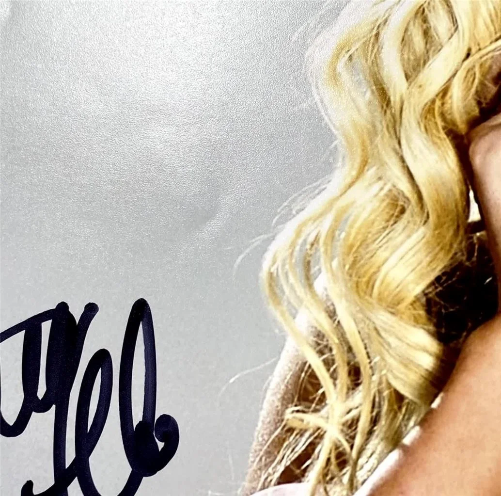 Paris Hilton — Paris Hilton signed 11x14 photo Model autograph (B) ~ Beckett BAS, image 4