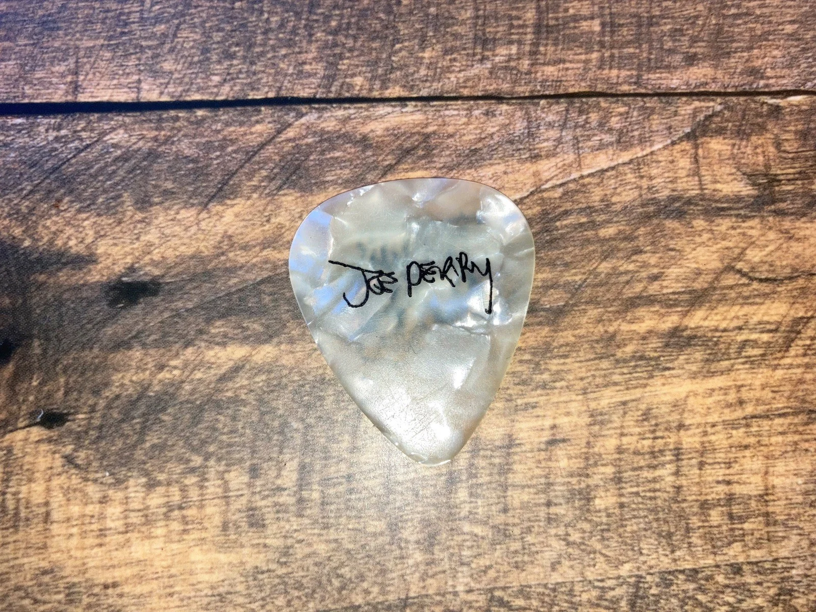 GUITAR PICK Joe Perry Musician Guitar Hero, изображение 2