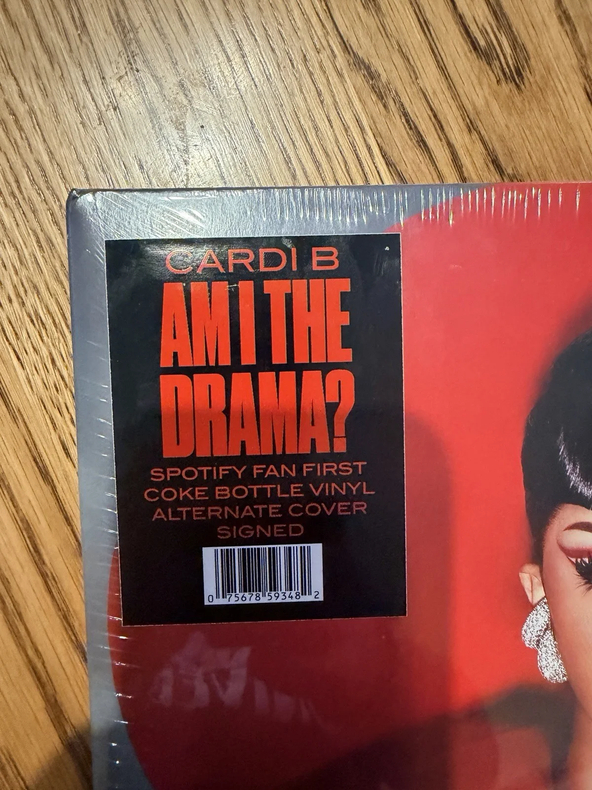 Cardi B – Am I The Drama? “Spotify Fans First” Signed Coke Bottle Clear Vinyl, изображение 2