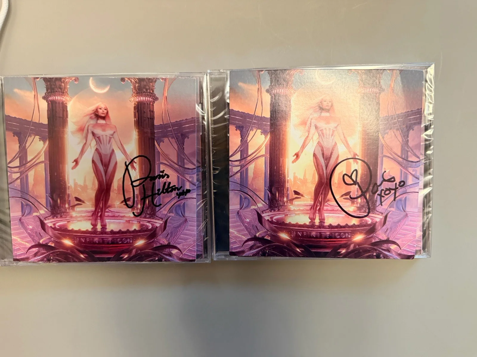 Paris Hilton – Infinite Icon CD Bundle (2) + 2 Signed Art Cards | NEW & SEALED, image 2