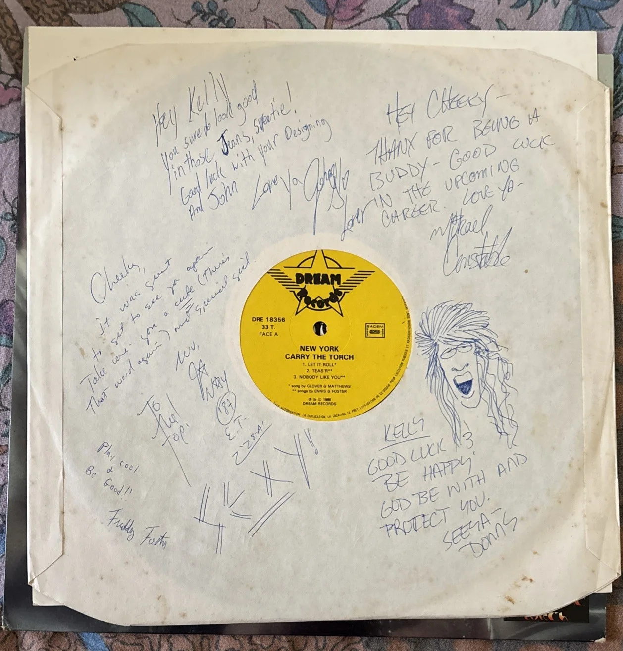 New York - Carry The Torch LP Original French Press Autographed Alt Cover, изображение 5