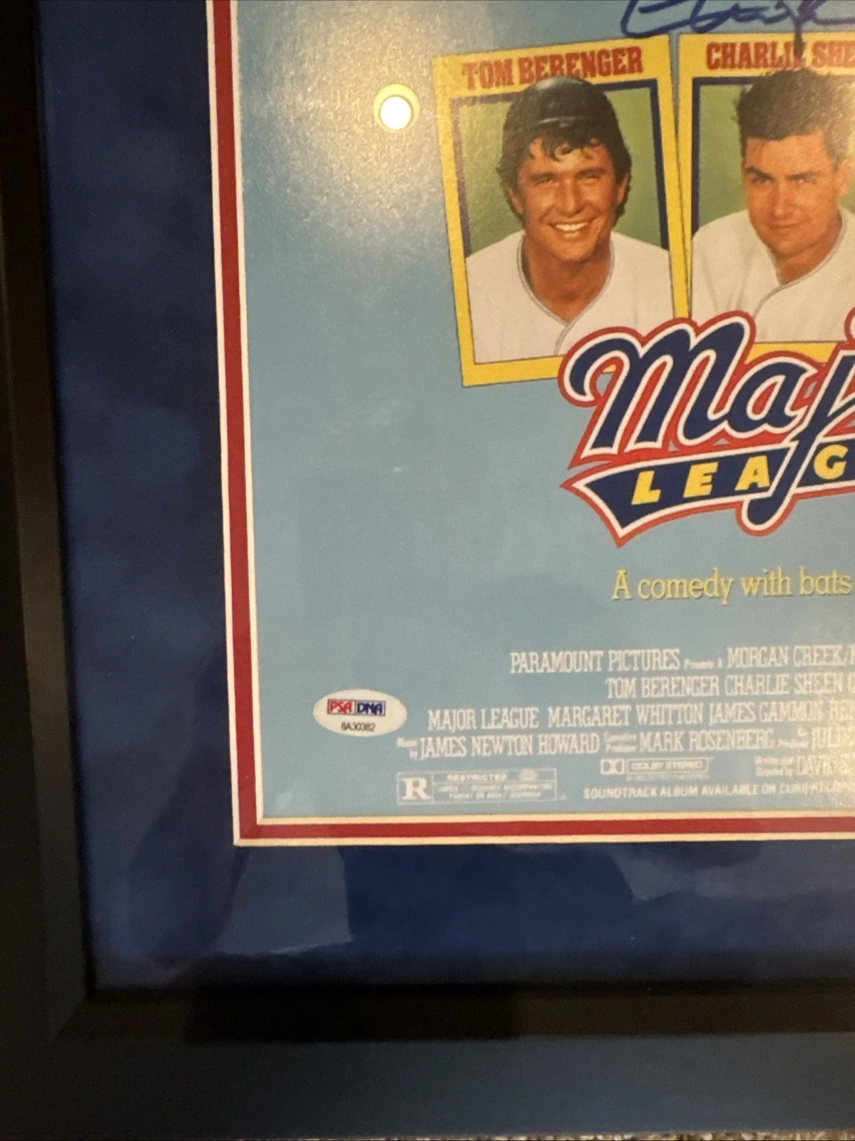 Charlie Sheen — Charlie Sheen Signed Framed Major League 11x17 Movie Poster PSA/DNA COA, изображение 3