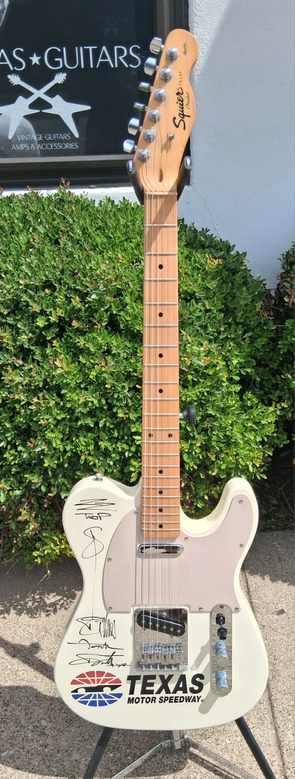 Autographed ZZ Top Billy Gibbons, Dusty Hill & Frank Beard Squire Tele 2009, изображение 2