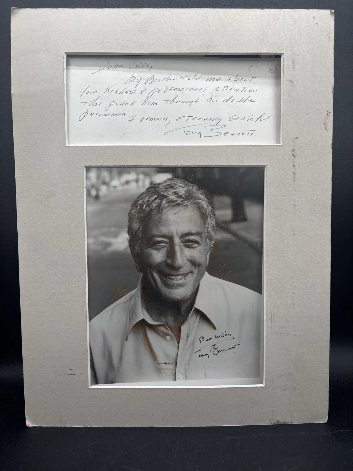 Tony Bennett — Tony Bennett Signed Photo & Note To Hospital Nurse/Dr For Saving His Brother