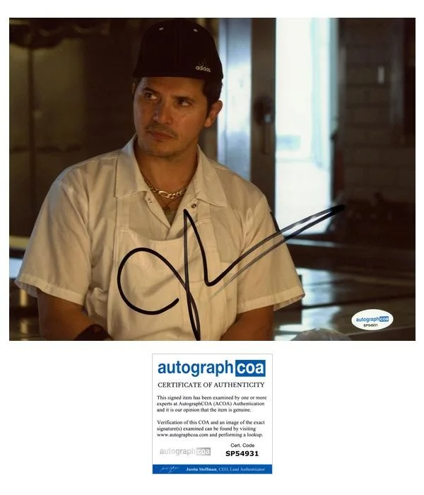 John Leguizamo — John Leguizamo "Chef" AUTOGRAPH Signed Autographed 'Martin' 8x10 Photo B ACOA