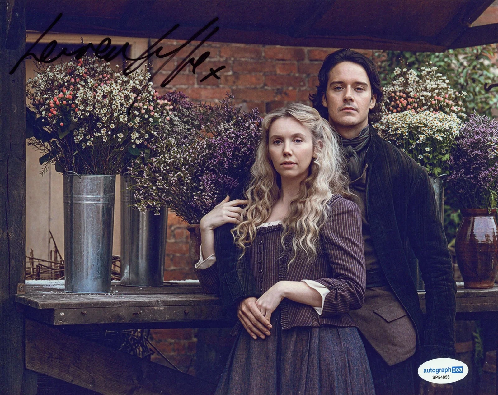 Lauren Lyle — Lauren Lyle "Outlander" AUTOGRAPH Signed 'Marsali MacKimmie' 8x10 Photo B ACOA, image 2