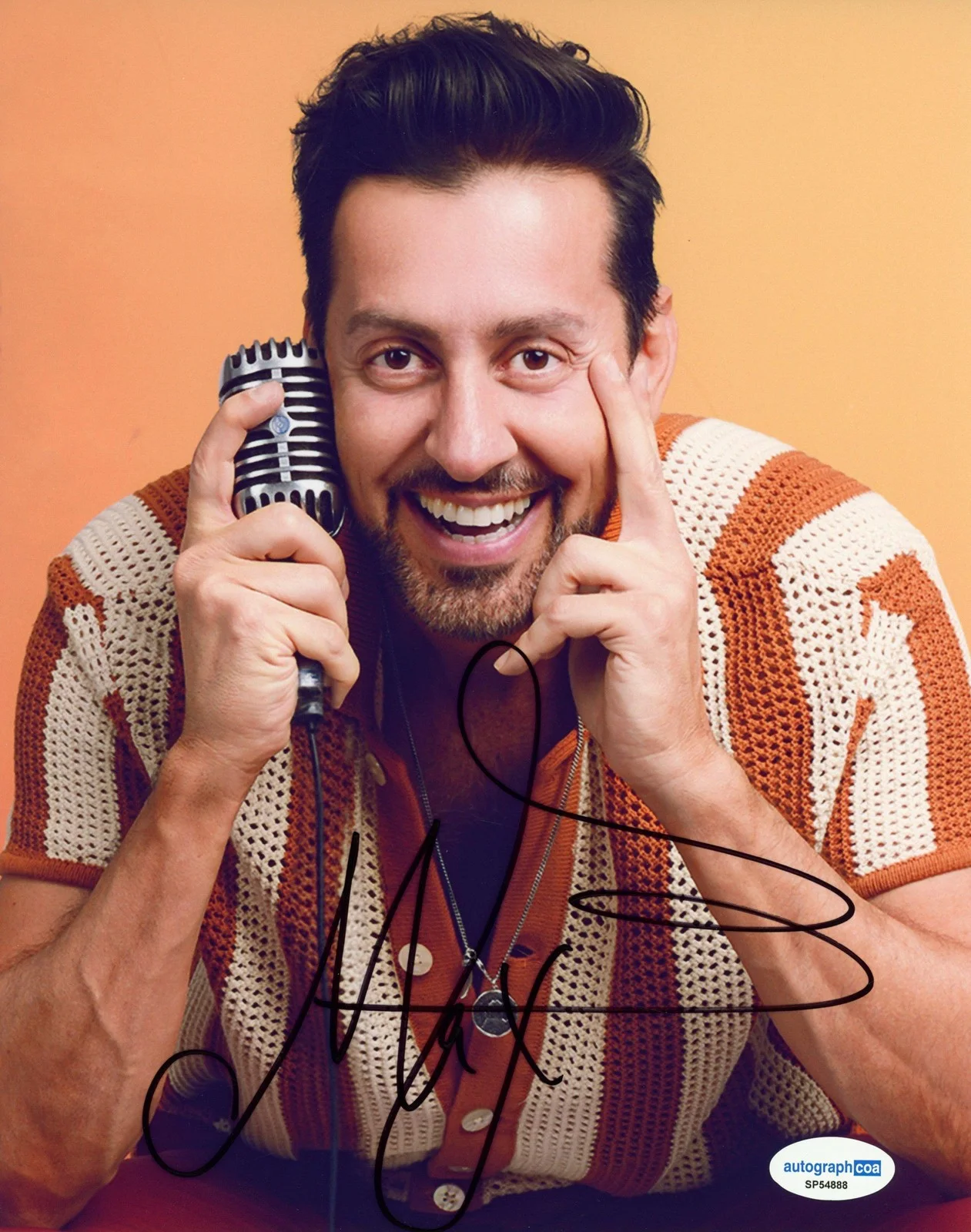 Max Amini — Max Amini "Authentically Absurd" Comedian AUTOGRAPH Signed 8x10 Photo B ACOA, image 2