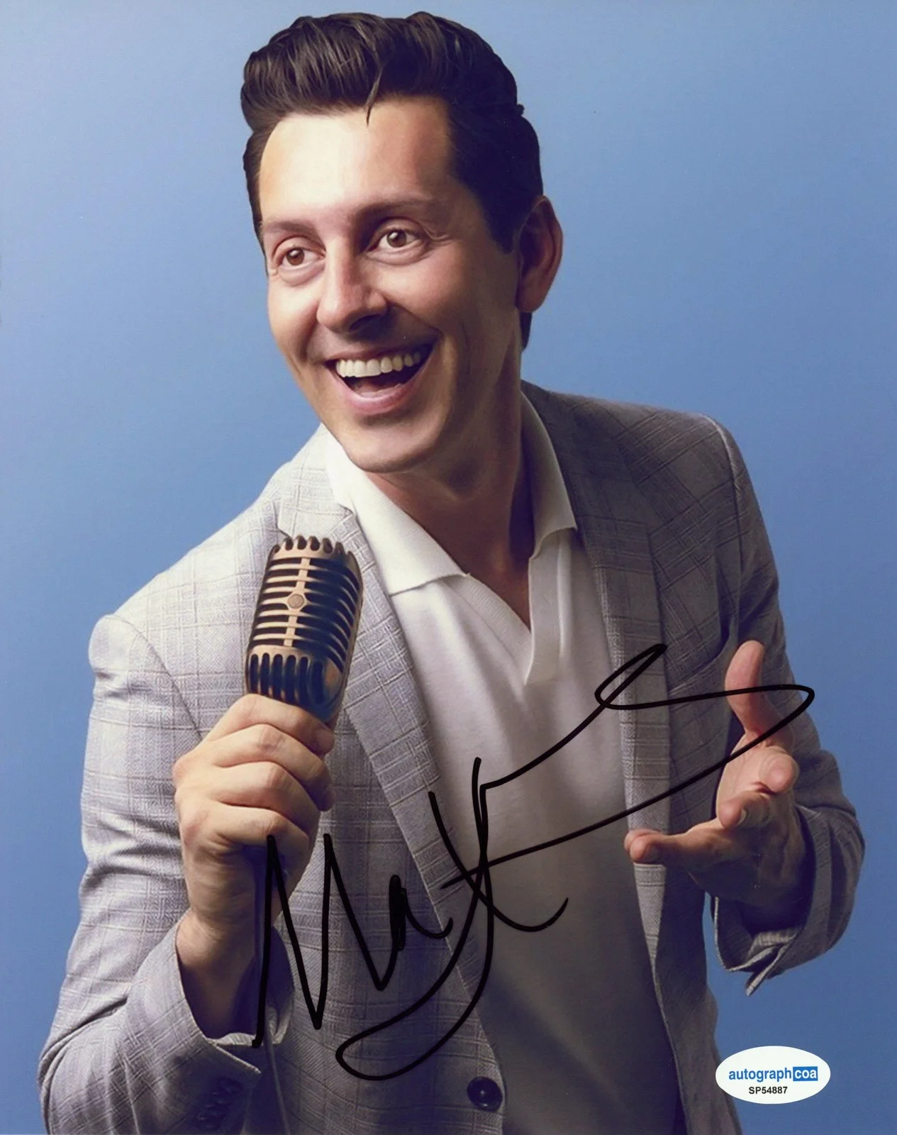 Max Amini — Max Amini "Authentically Absurd" Comedian AUTOGRAPH Signed 8x10 Photo ACOA, image 2