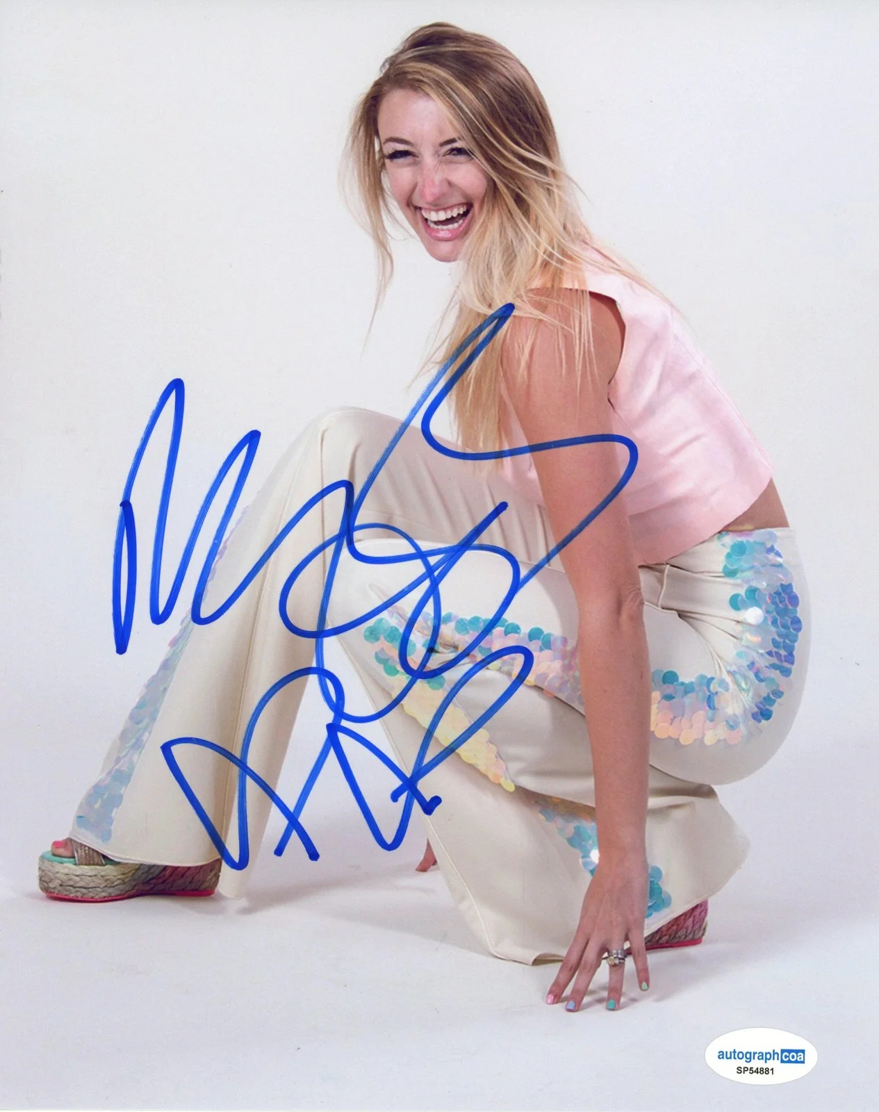 Martha Gottwald — Martha Gottwald "Neubyrne" Fashion Designer AUTOGRAPH Signed 8x10 Photo ACOA, изображение 2