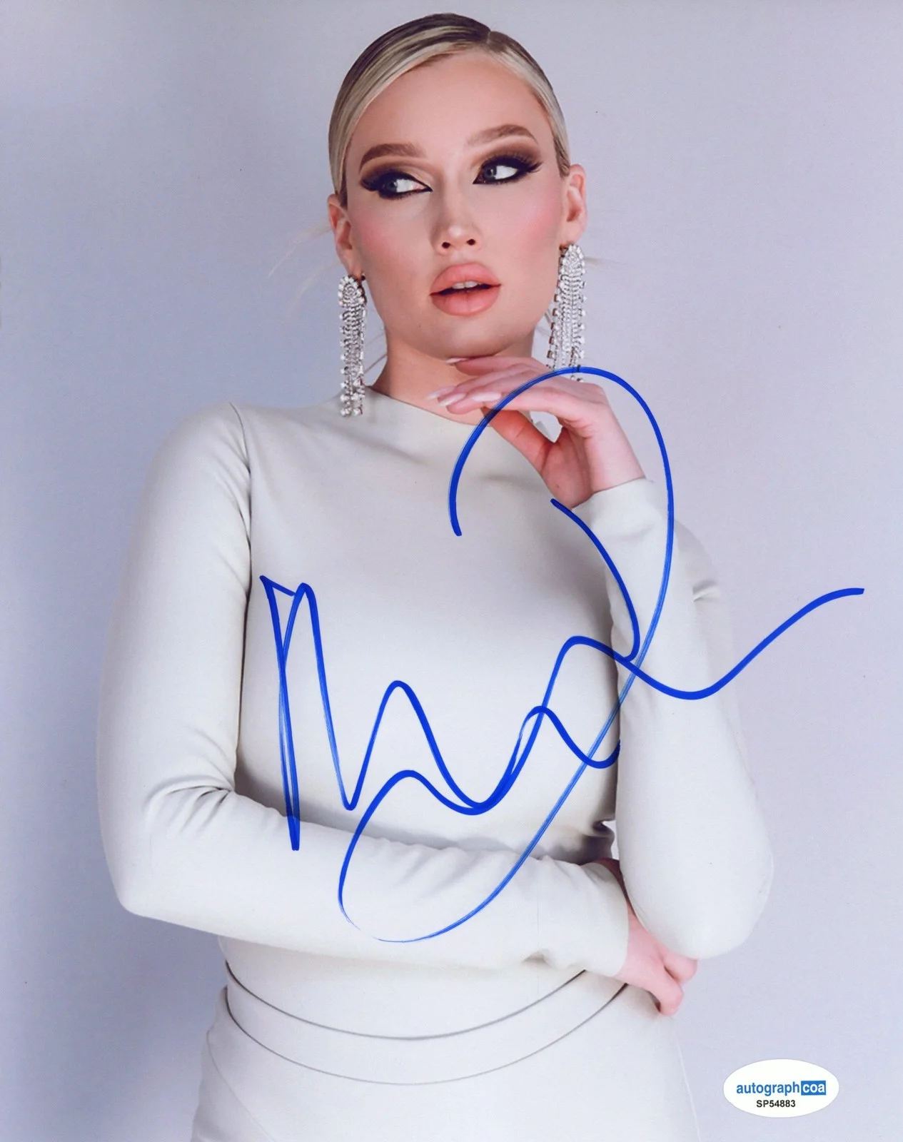Meredith Duxbury — Meredith Duxbury AUTOGRAPH Signed TikTok Make Up Influencer 8x10 Photo ACOA, image 2
