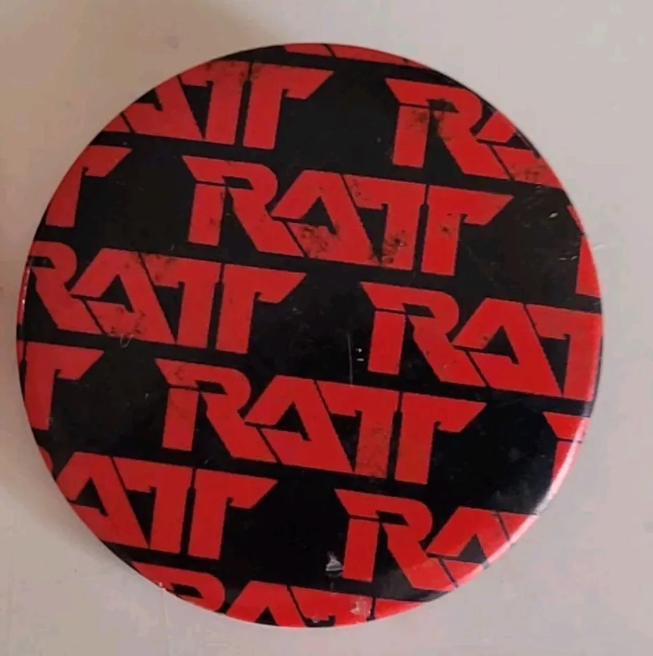 SIGNED 1989 RATT Guitarist Juan Croucier Backstage City To City Pass & Pinback, изображение 3
