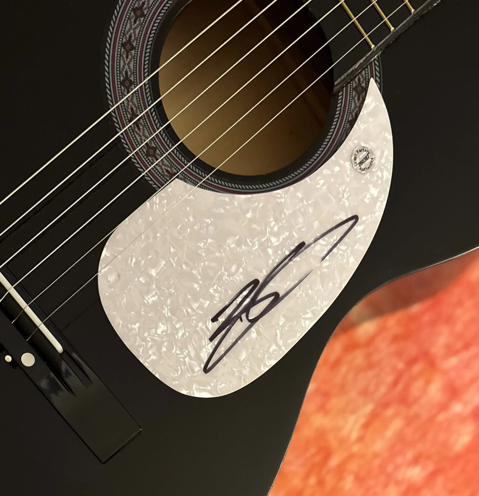 GFA Bottoms Up Country Star * BRANTLEY GILBERT * Signed Acoustic Guitar COA, image 5