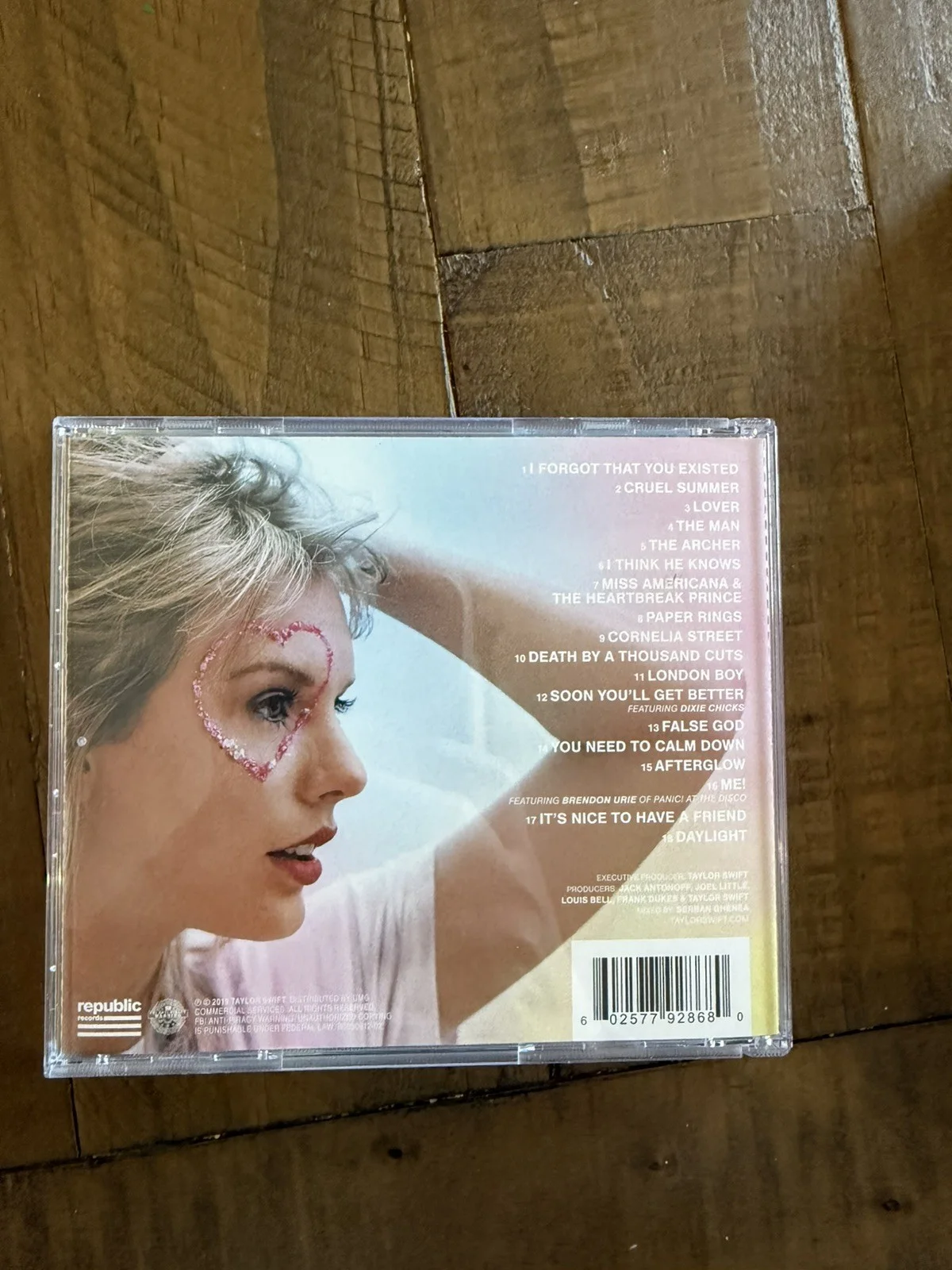 Signed Taylor Swift Lover CD, image 4
