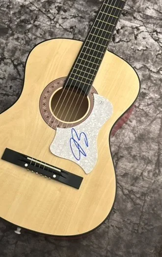 GFA Blues Deluxe Star * JOE BONAMASSA * Signed Acoustic Guitar PROOF COA, image 2