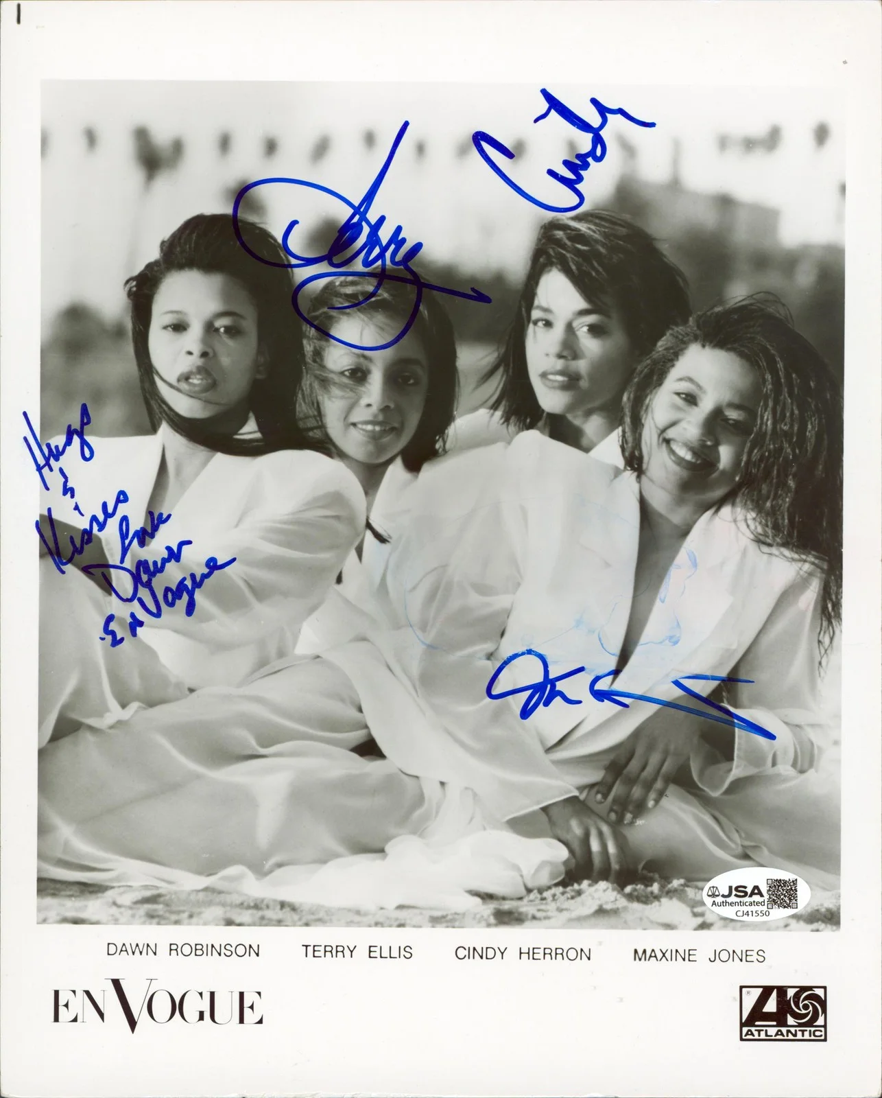 Dawn Robinson, Terry Ellis, Cindy Herron & Maxine Jones — En Vogue (4) Robinson, Ellis, Herron & Jones Signed 8x10 B&W Photo JSA #CJ41550