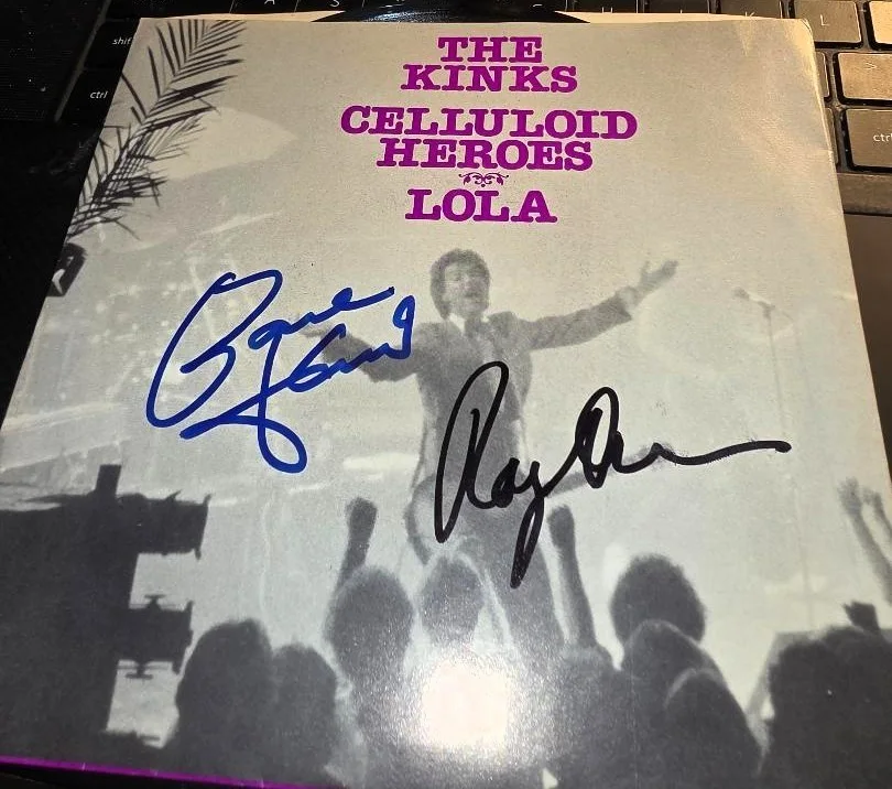 KINKS signed DAVE DAVIES & RAY DAVIES with UACC COA... on 45 rpm sleeve, изображение 5