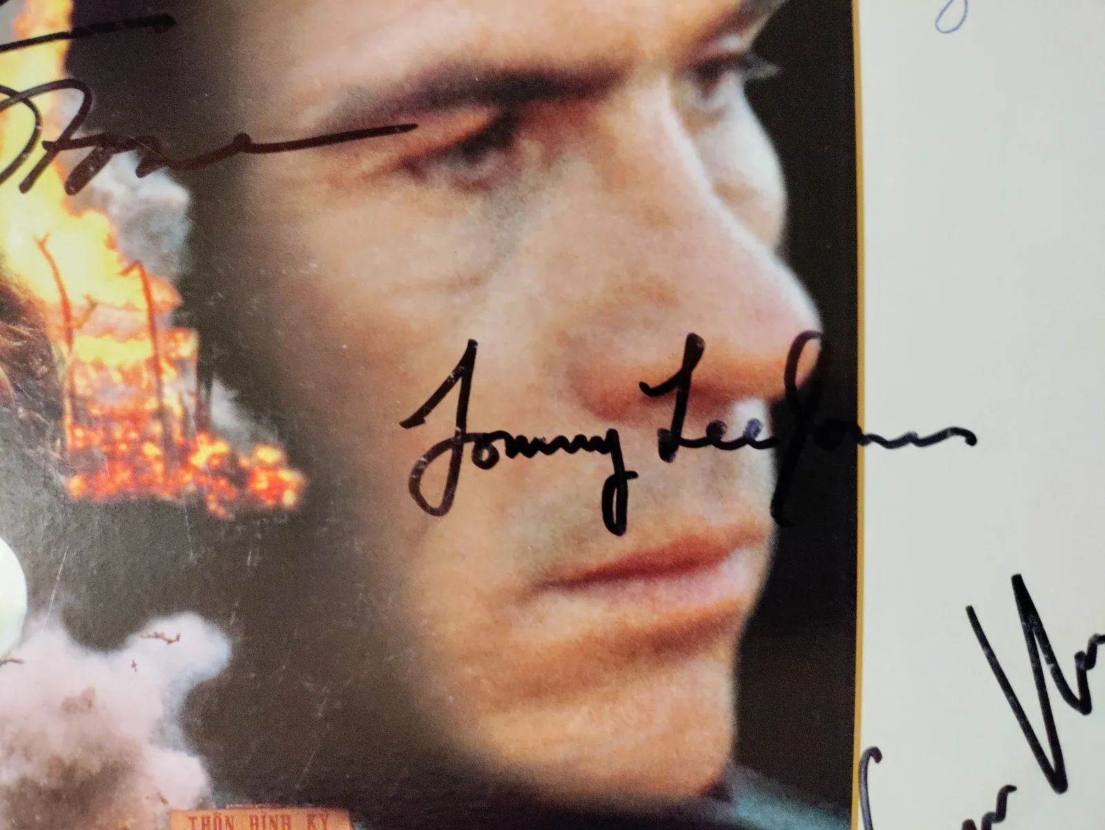 Oliver Stone, Tommy Lee Jones — Heaven and Earth 1993 2-Laserdisc Set SIGNED Oliver Stone Tommy Lee Jones MORE, изображение 2