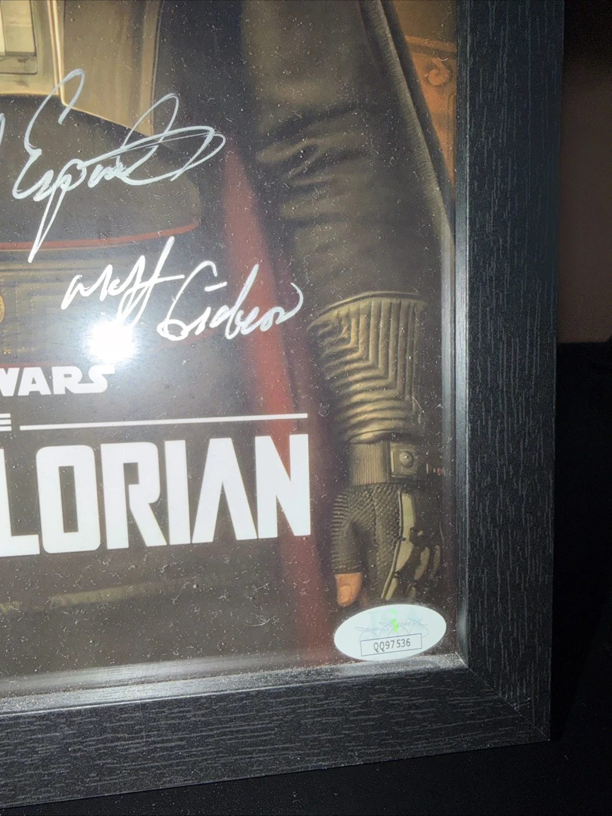 Giancarlo Esposito — Giancarlo Esposito "The Mandalorian" AUTOGRAPH Signed 8x10 Photo JSA COA W/FRAME, image 2