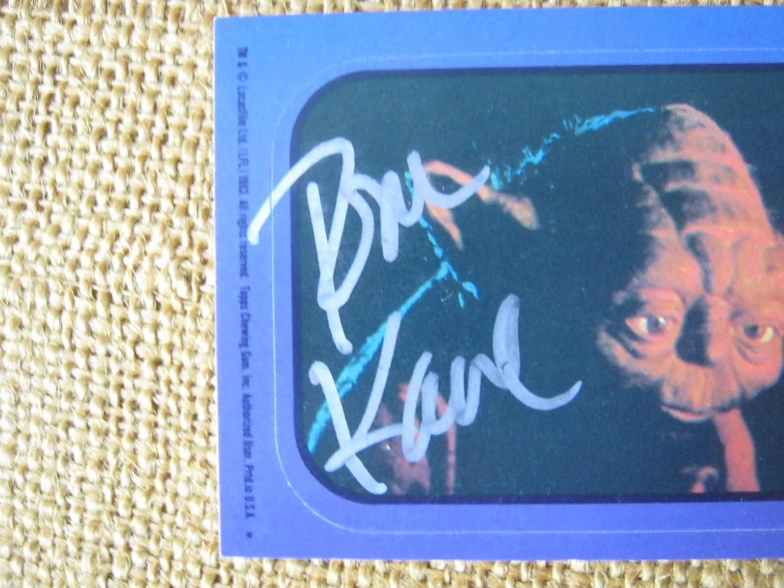 TOM KANE VOICE ACTOR SIGNED AUTOGRAPH YODA STICKER STAR WARS VINTAGE NON SPORTS, изображение 2