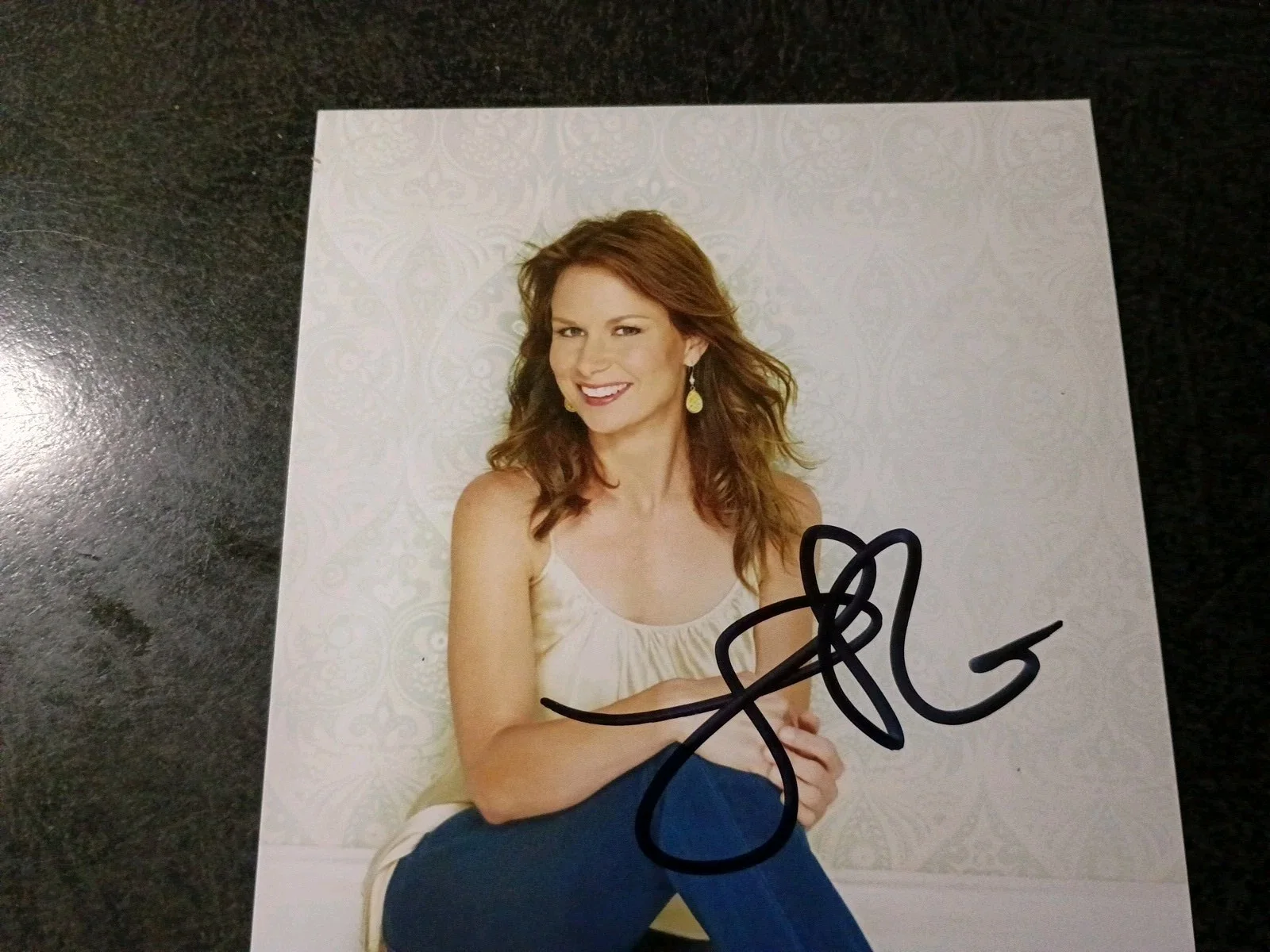 MARY YNN RAJSKUB — MARY LYNN RAJSKUB Hand Signed Autograph 4X6 Photo - 24 & DUDE WHERE'S MY CAR, изображение 3