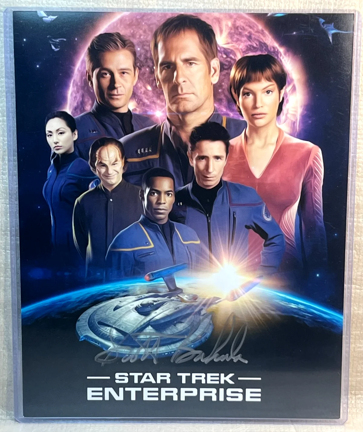 SCOTT BAKULA — STAR TREK ENTERPRISE SCOTT BAKULA SIGNED 8X10 PHOTO, image 2