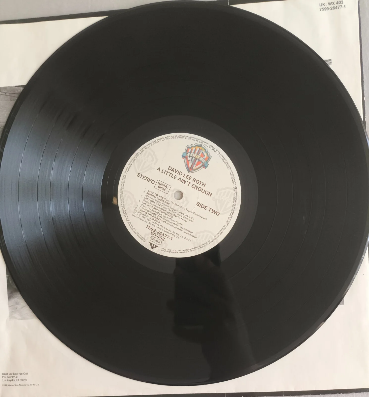 DAVID LEE ROTH Signed Autograph Album Record ( A Little Ain't Enough ) LP 12", image 3