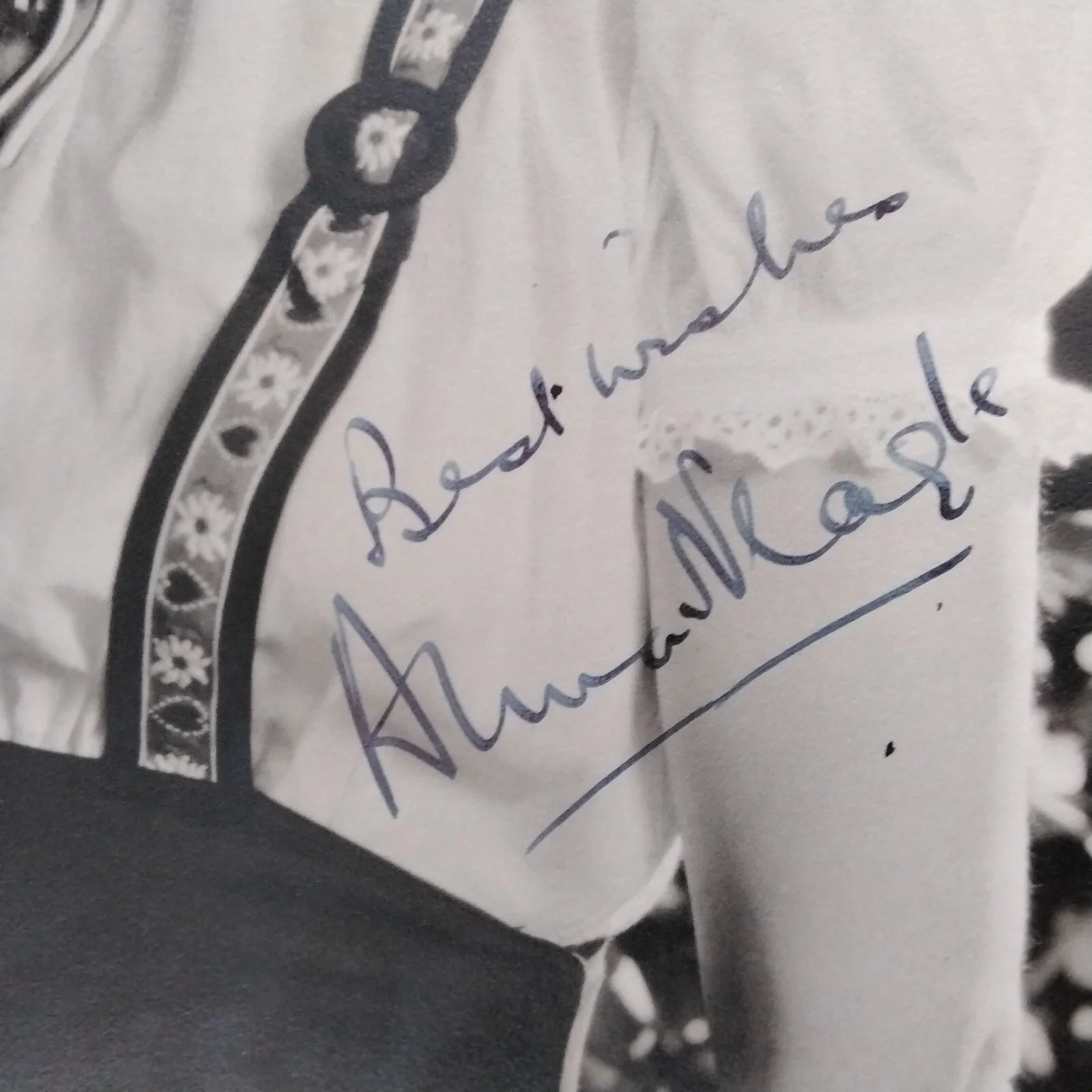 Anna Neagle SIGNED DW Photo 30s Movie Actress Queen Victoria Irene No Nanette CO, изображение 4