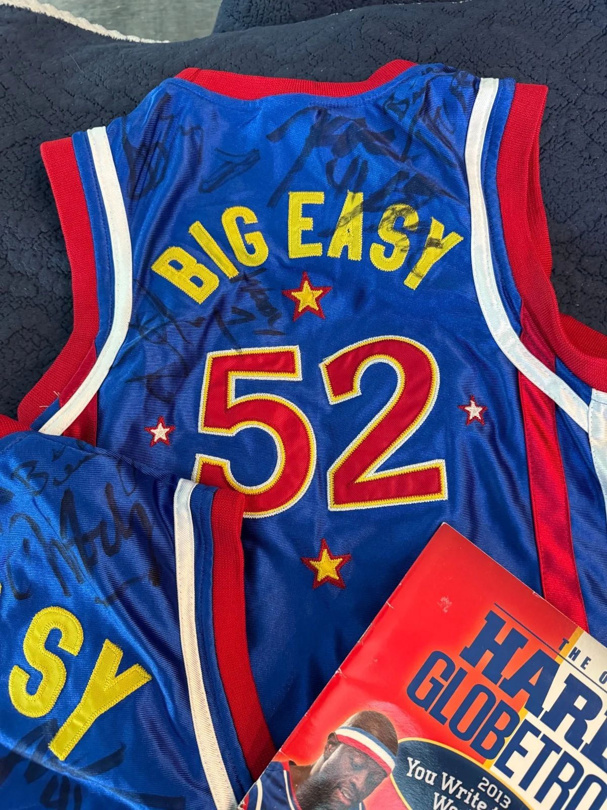 Autographed Harlem Globetrotters Jerseys and Program 2013, image 5