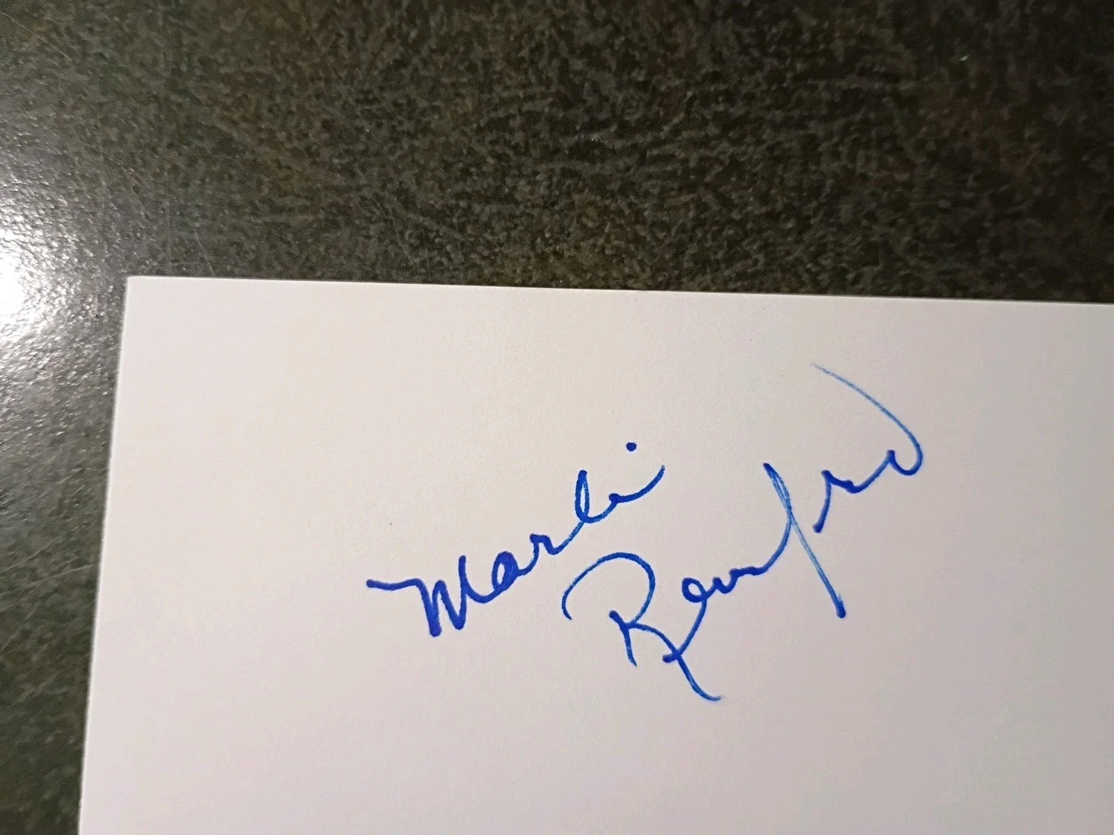 MARLI RENFRO — MARLI RENFRO Hand Signed Autograph 3X5 CARD - PLAYBOY SEXY MODEL & PSYCHO, изображение 2