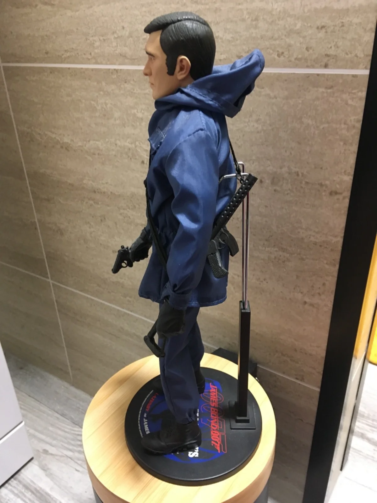 2002 Sideshow 12” 1/6 Figure JAMES BOND 007 - OHMSS - GEORGE LAZENBY, изображение 3