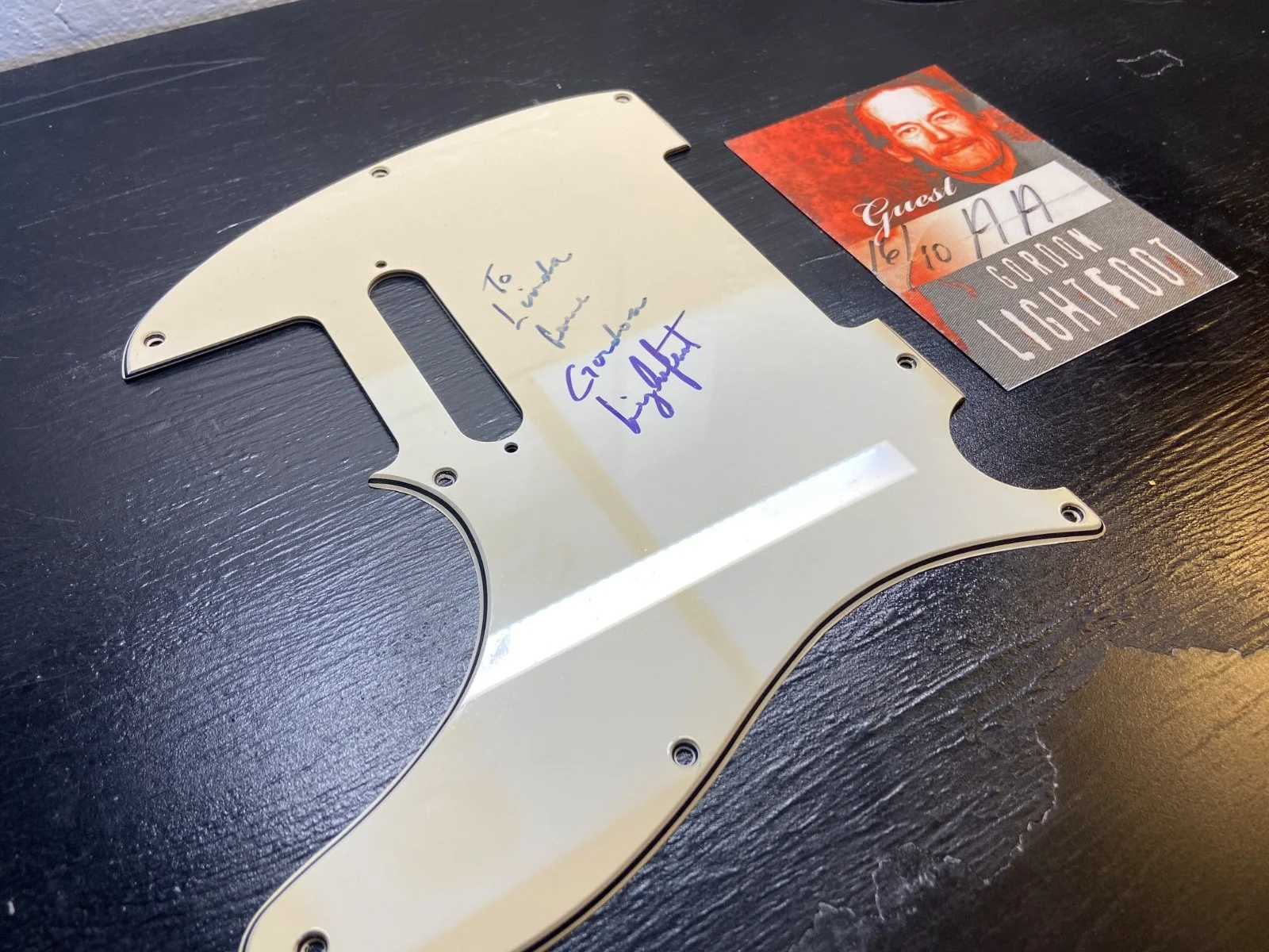 🎸 Gordon Lightfoot Signed Telecaster Pickguard + Backstage Pass 🎸, image 2