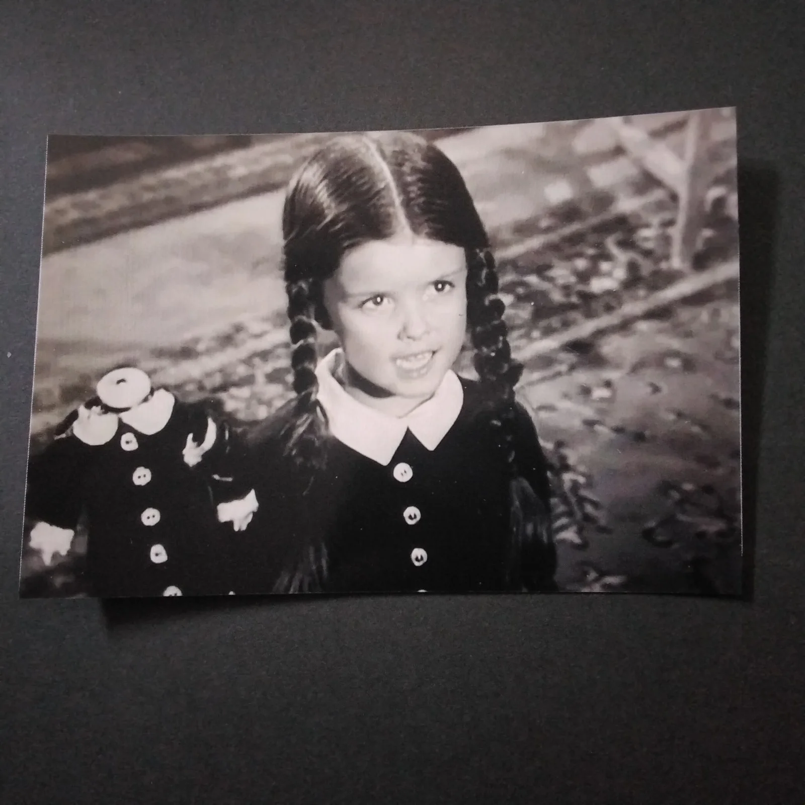 Lisa Loring SIGNED Card Photo 60s Movie TV Actress Addams Family Blood Frenzy, изображение 5