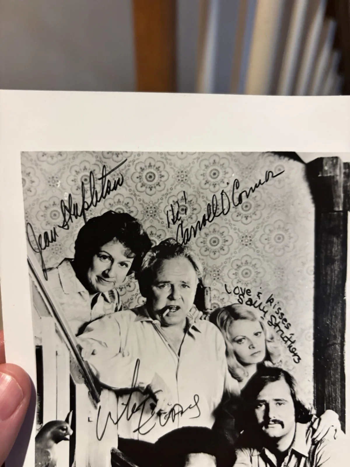 Carol O'Connor — All in The Family Cast Signed Autographed BLACK & WHITE 3X5 PHOTO--5 SIGNATURES, изображение 2