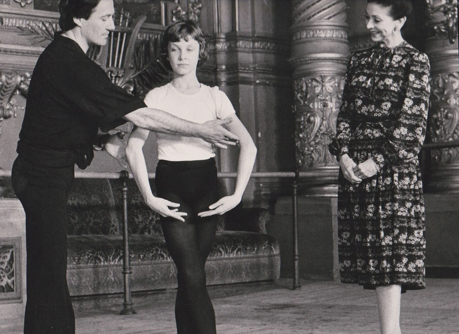 Vintage MARGOT FONTEYN RUDOLPH NUREYEV Two (2) "Press Photos" 1969, image 3
