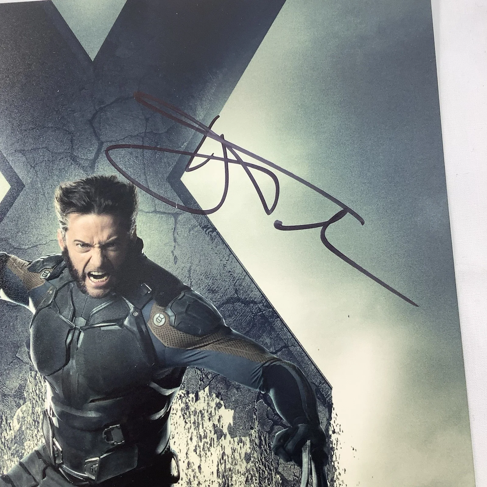 Hugh Jackman — Hugh Jackman Signed Autograph 10x8 Photo Wolverine X-Men Logan BECKETT COA, image 3