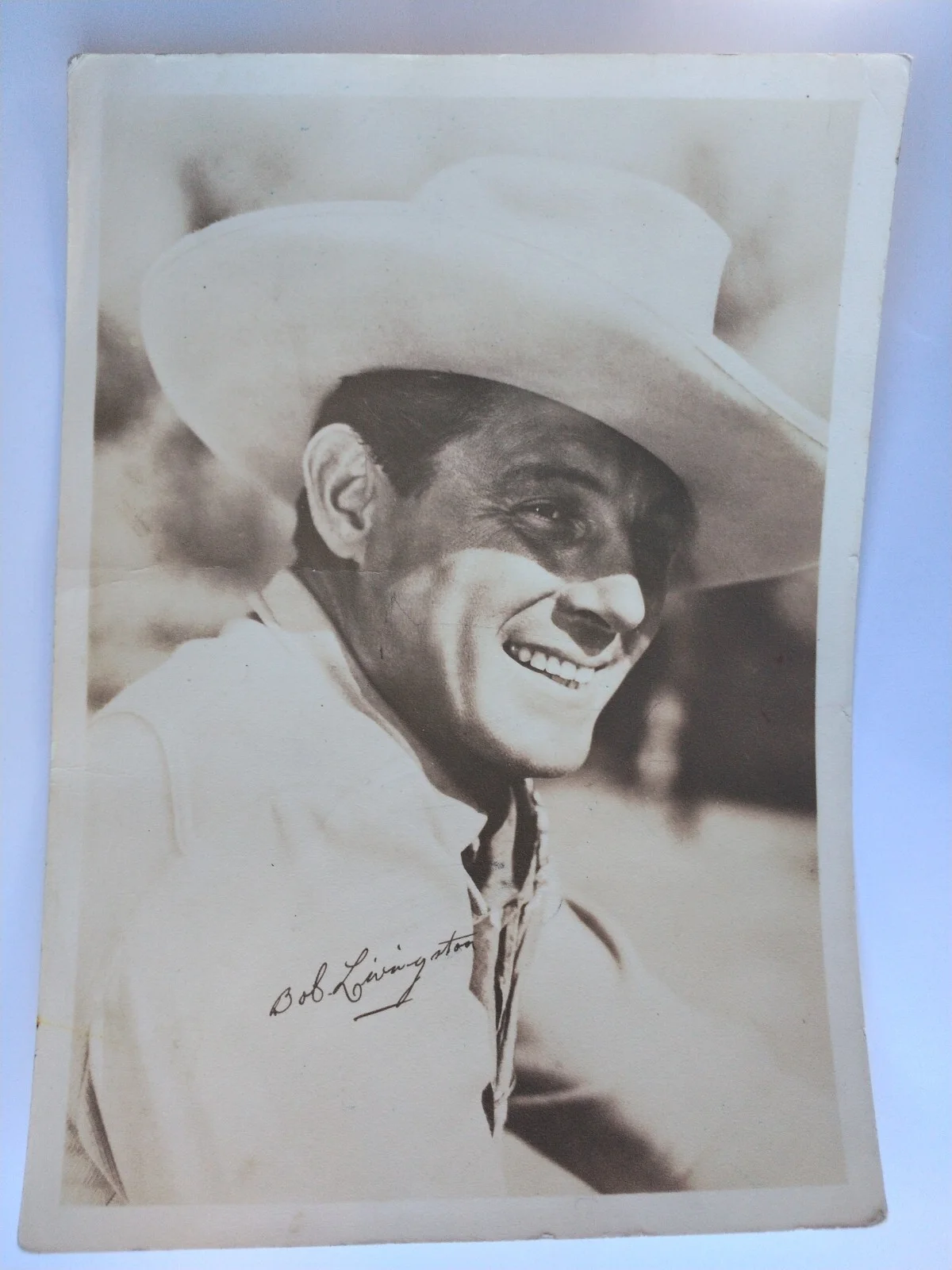 Bob Livingston — Hand Signed Bob Livingston Photograph 5" x 7" Autograph Photo Western Movie Star, изображение 3