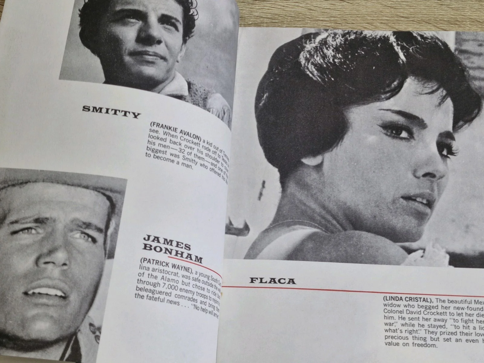 1960 FILM " THE ALAMO" PROGRAMME - DIRECTED AND STARRING JOHN WAYNE.VGC, image 4