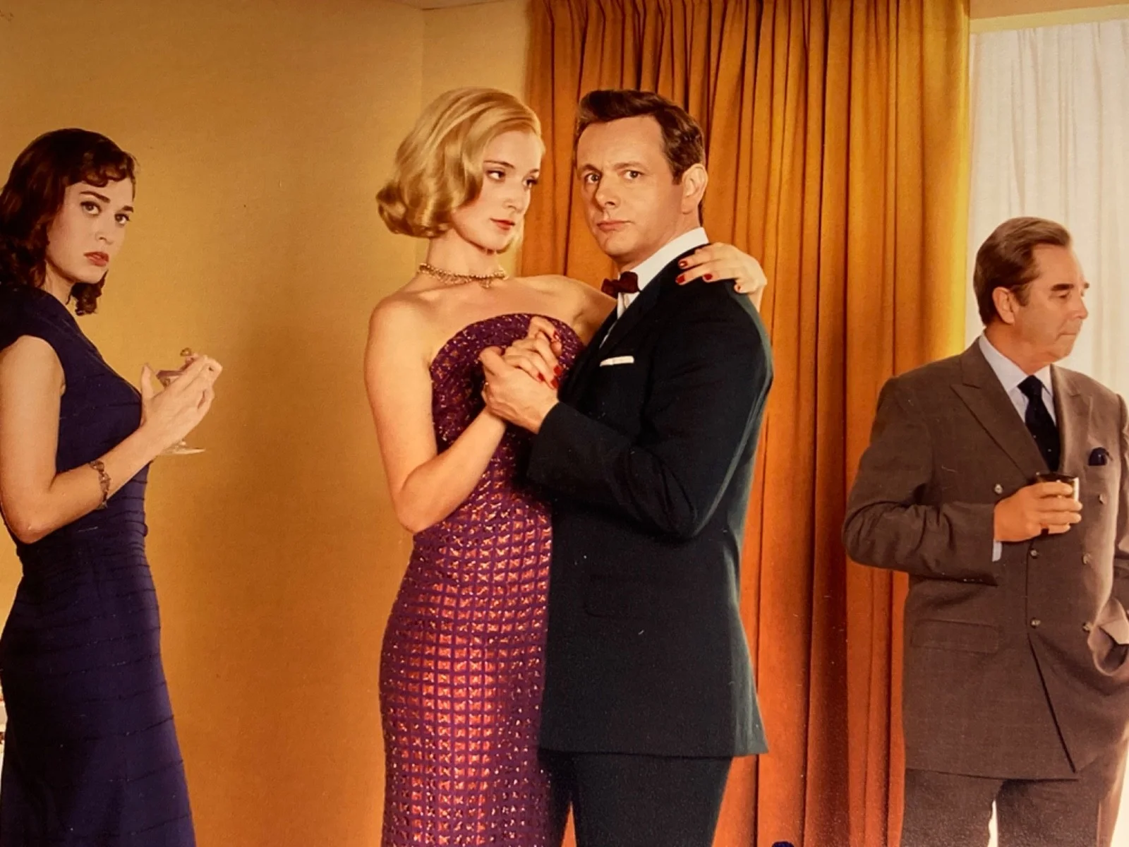 beau bridges, Lizzy Caplan — 2x SIGNED Beau Bridges + Lizzy Caplan 10x8 Photo ''Masters Of Sex" TV Drama, изображение 3