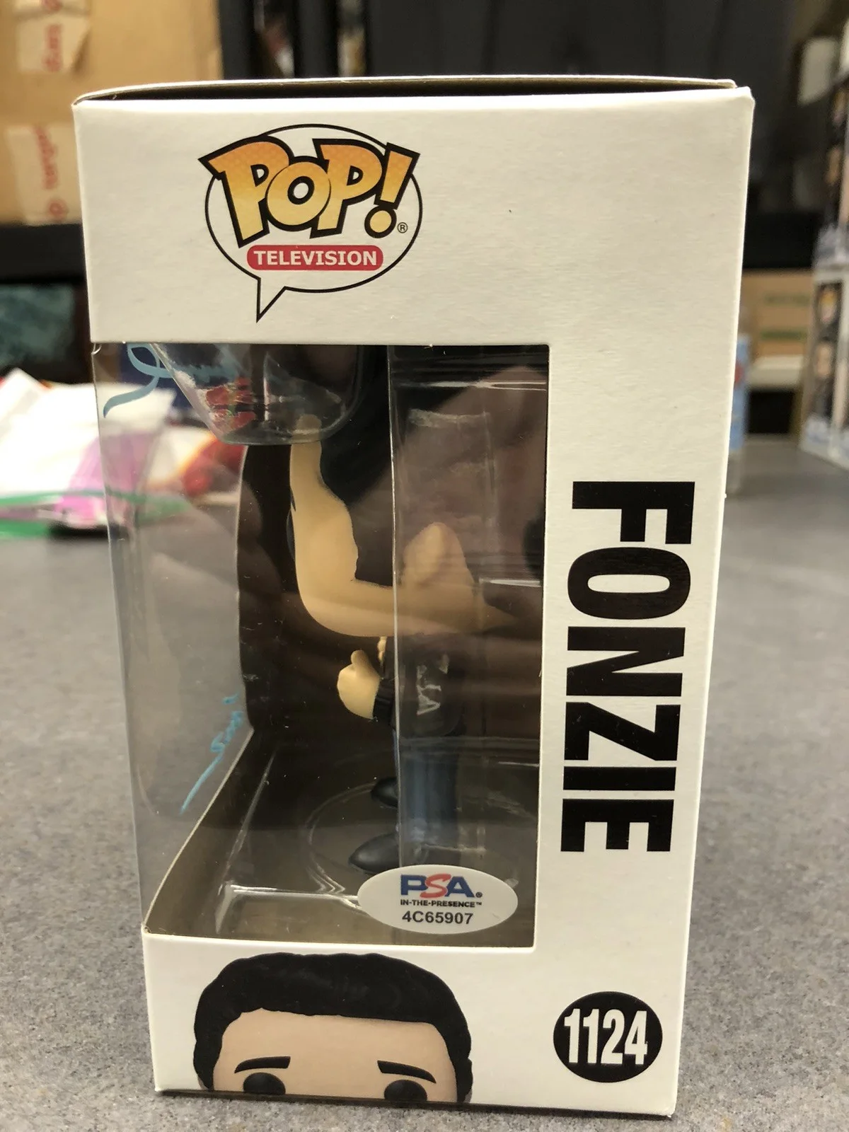 Henry Winkler — Henry Winkler Fonzie Autographed Funko Pop Happy Days Funko #1124 PSA COA Signed, изображение 2