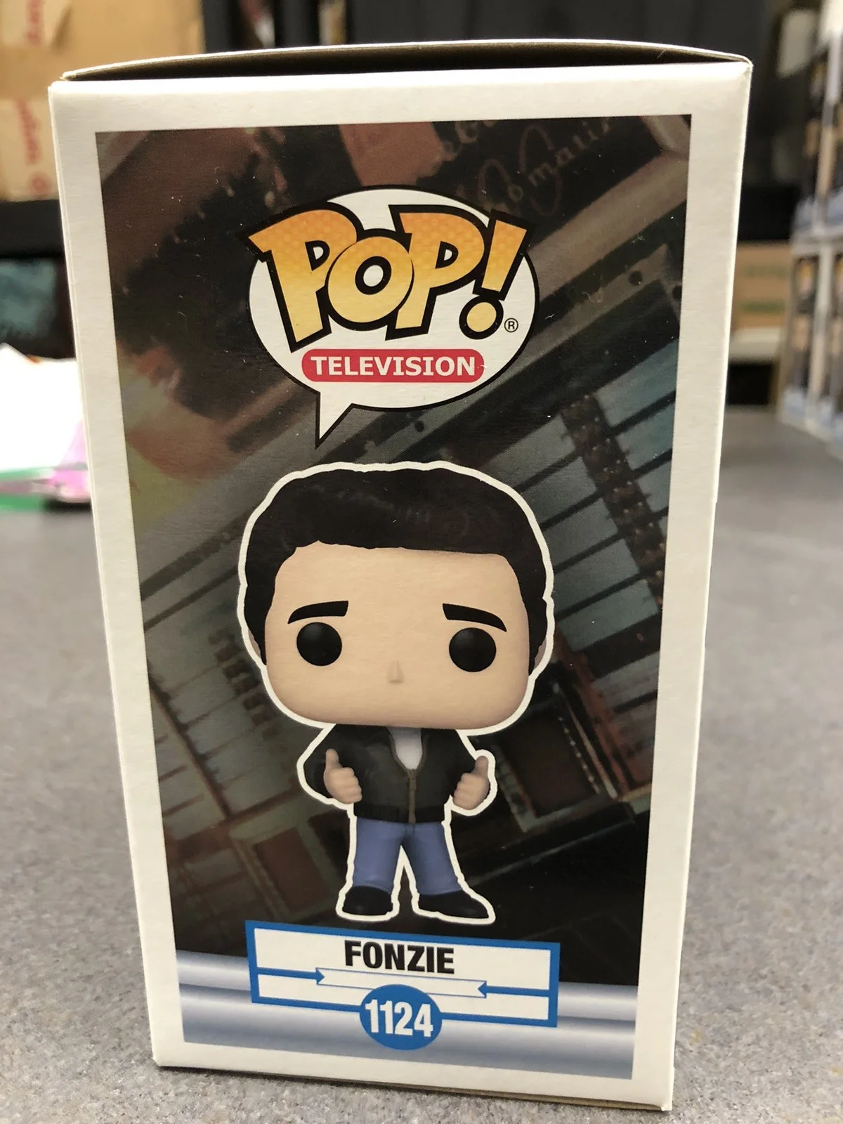 Henry Winkler — Henry Winkler Fonzie Autographed Funko Pop Happy Days Funko #1124 PSA COA Signed, изображение 4