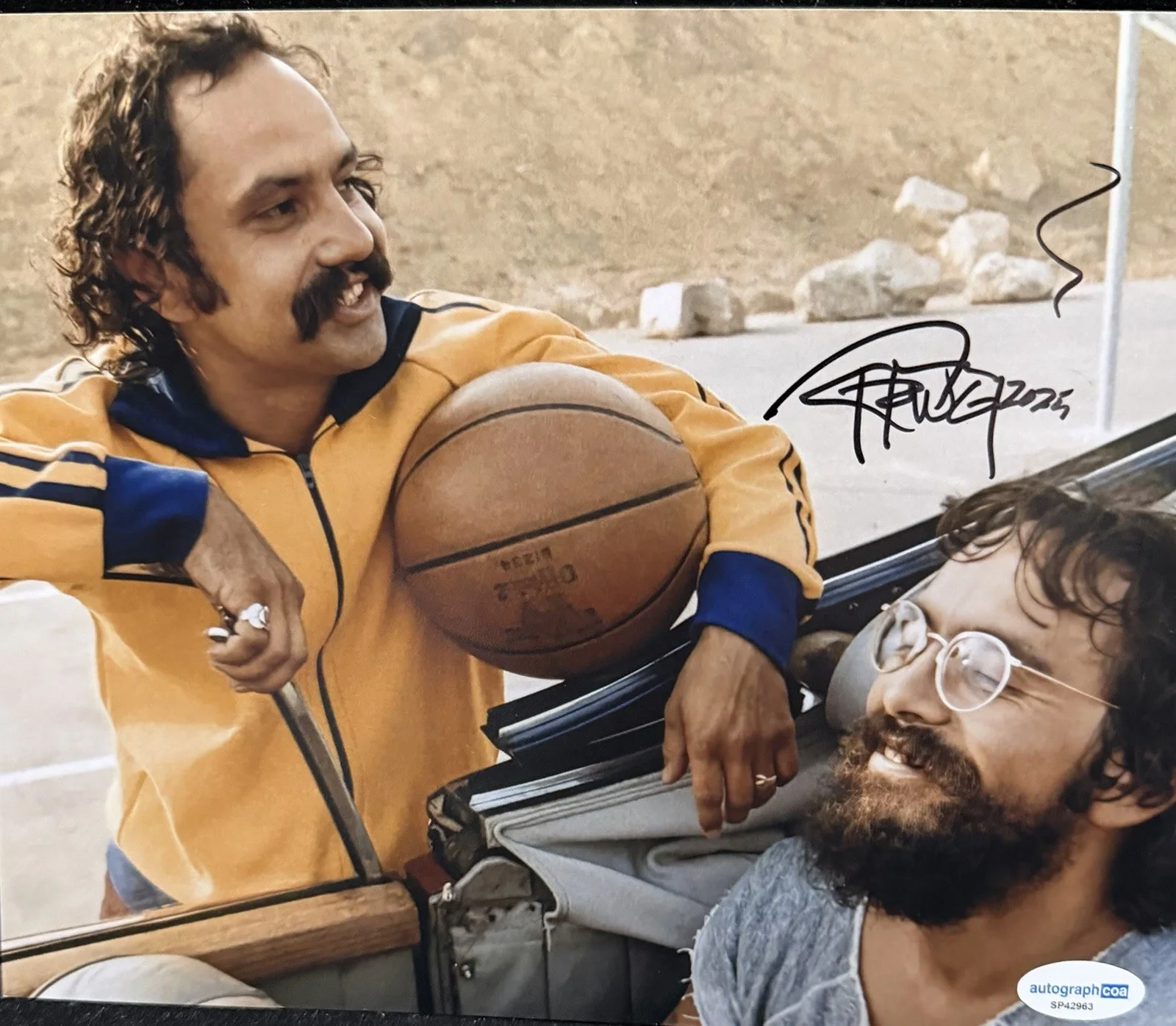 TOMMY CHONG of Cheech & Chong — TOMMY CHONG of Cheech & Chong autographed 8x10 color basketball photo **