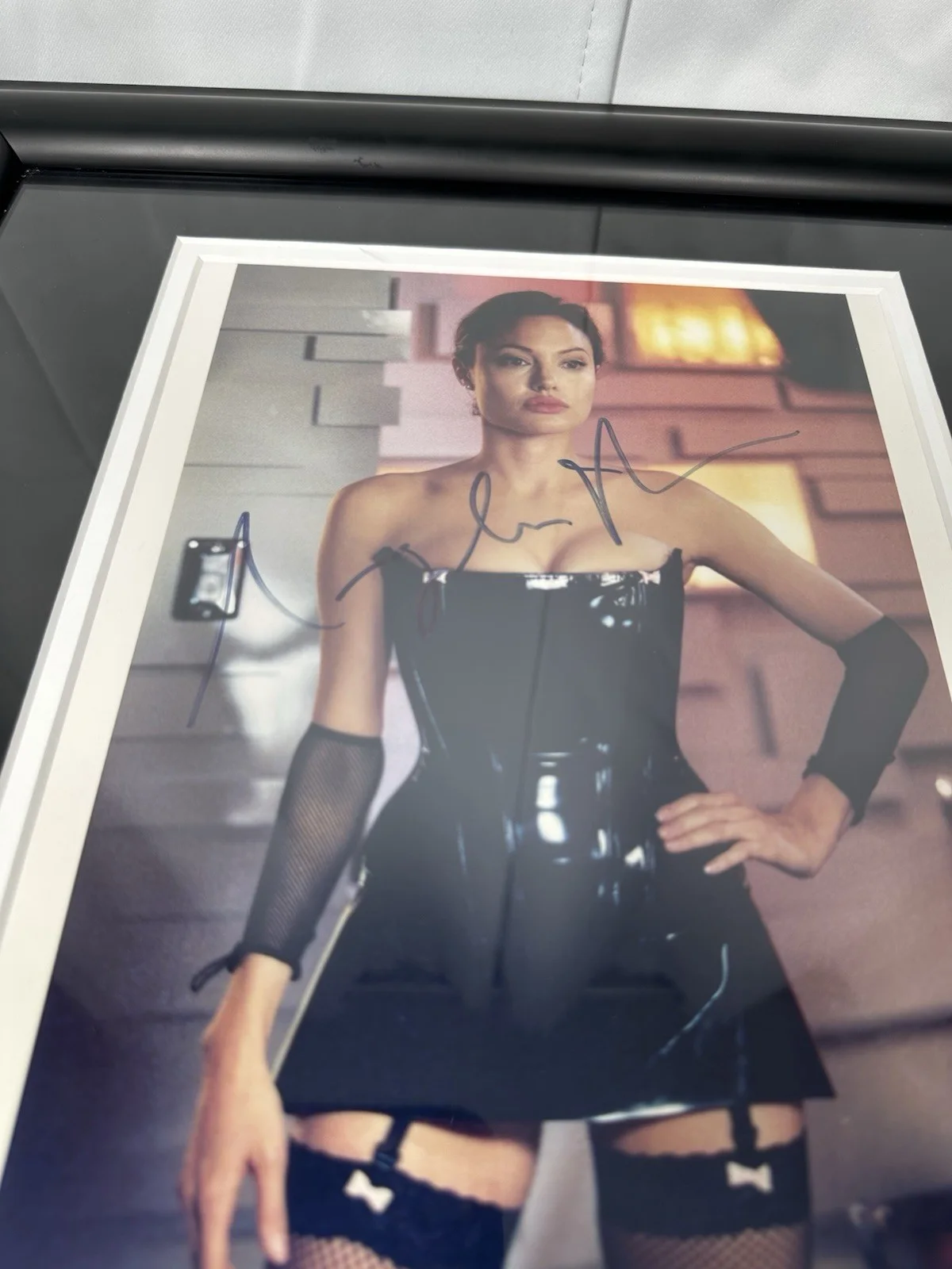 BRAD PITT — Brad Pitt Angelina Jolie signed Mr. and Mrs. Smith Framed Set, изображение 3