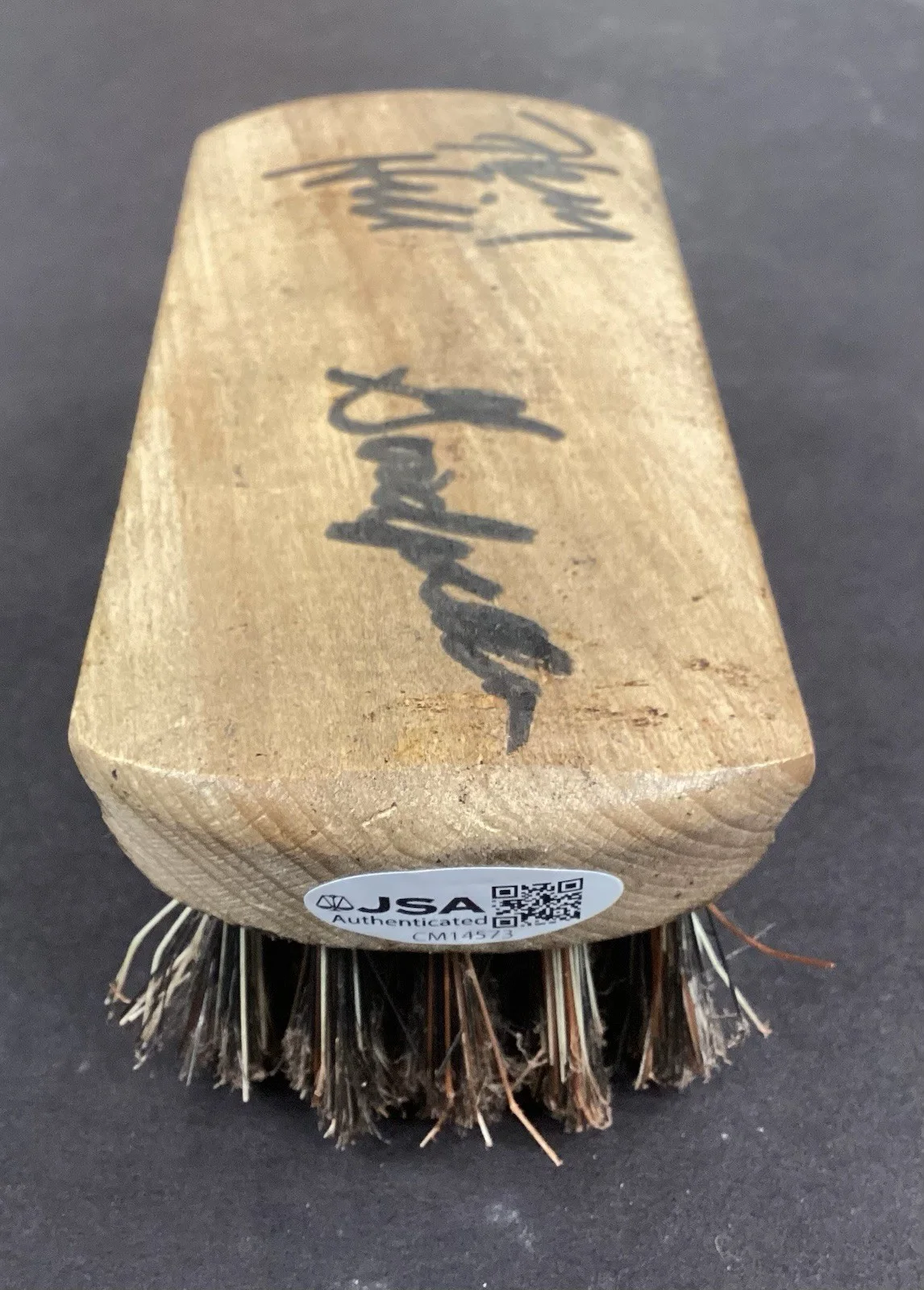 Henry Hill — Henry Hill Signed Shoe Brush and Cream Goodfellas Gangster Mafia Autograph JSA, изображение 2