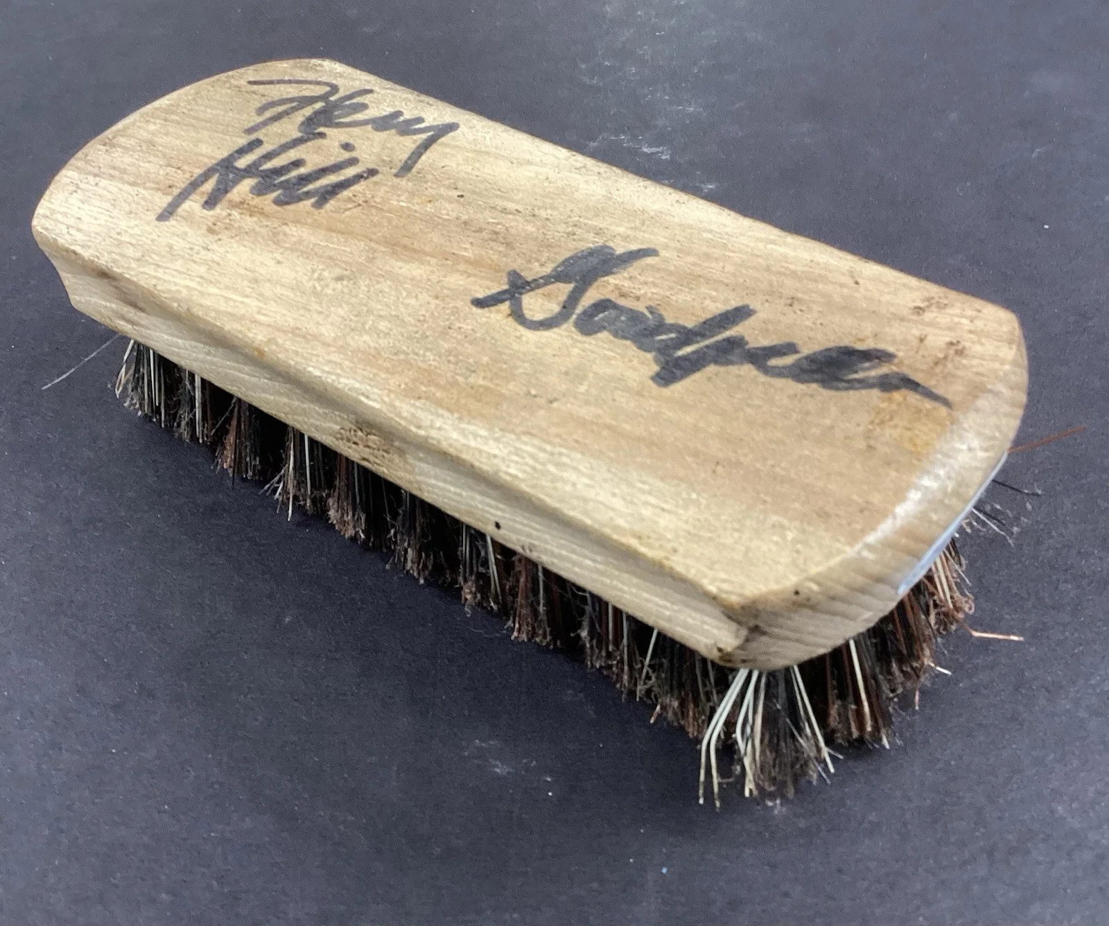 Henry Hill — Henry Hill Signed Shoe Brush and Cream Goodfellas Gangster Mafia Autograph JSA, изображение 4
