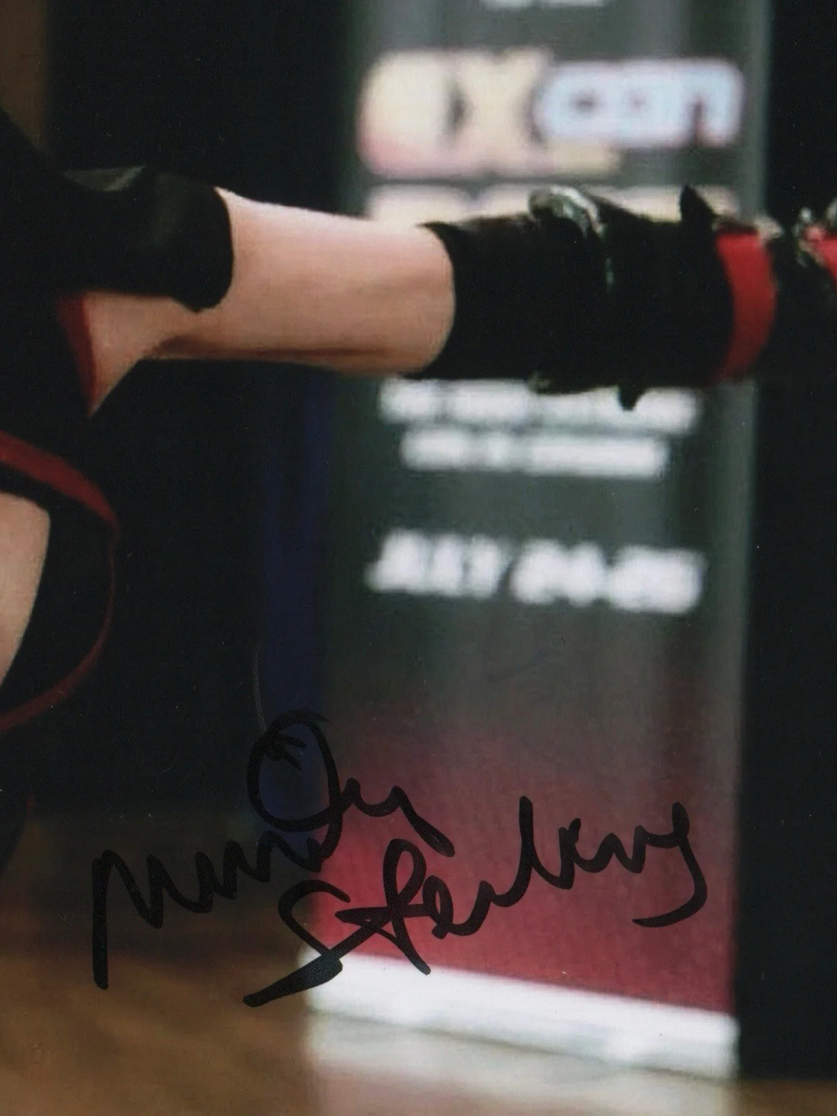 Mindy Sterling — Mindy Sterling signed autograph 8x10 Photo No COA Pass BAS PSA JSA Sexy Hot *INR, image 2