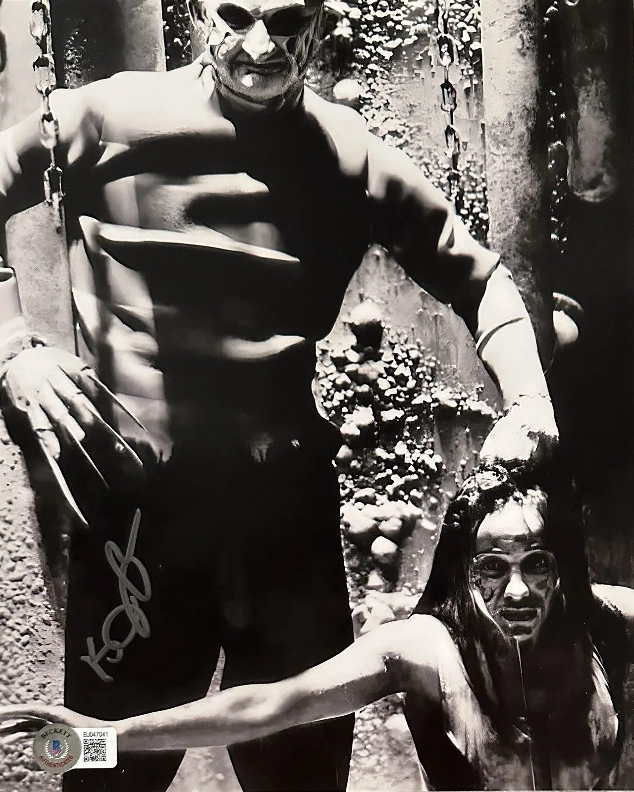 Kelly Jo Minter — KELLY JO MINTER Signed 8x10 NIGHTMARE ON ELM STREET 5 Photo..Beckett Cert