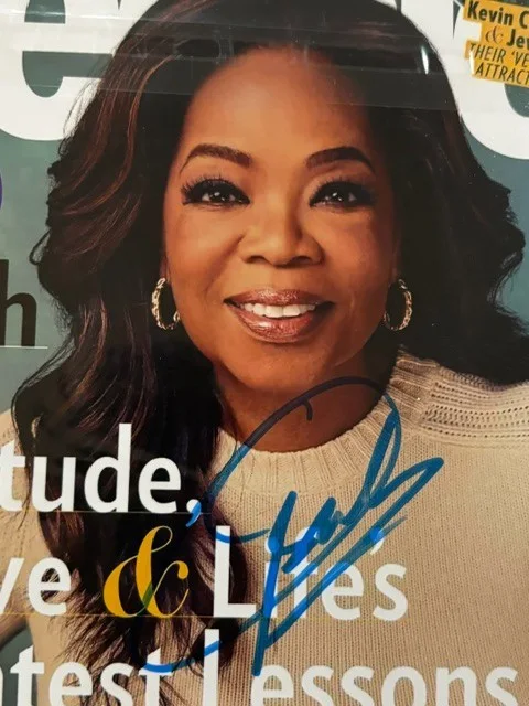 Oprah Winfrey — Oprah Winfrey Autographed Photo (8 x 10) (People Magazine) (with COA), image 2