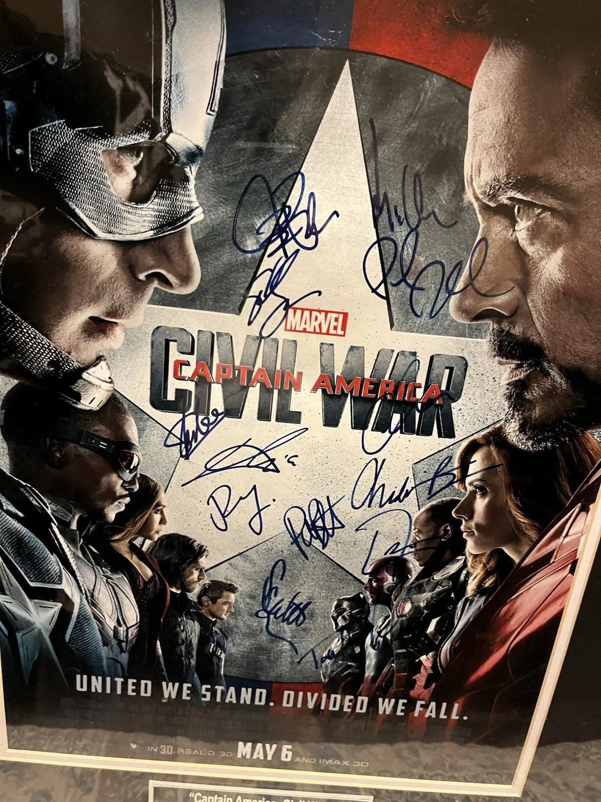 Autograph Marvel Captain America Civil War Picture , Stan Lee And More, image 3
