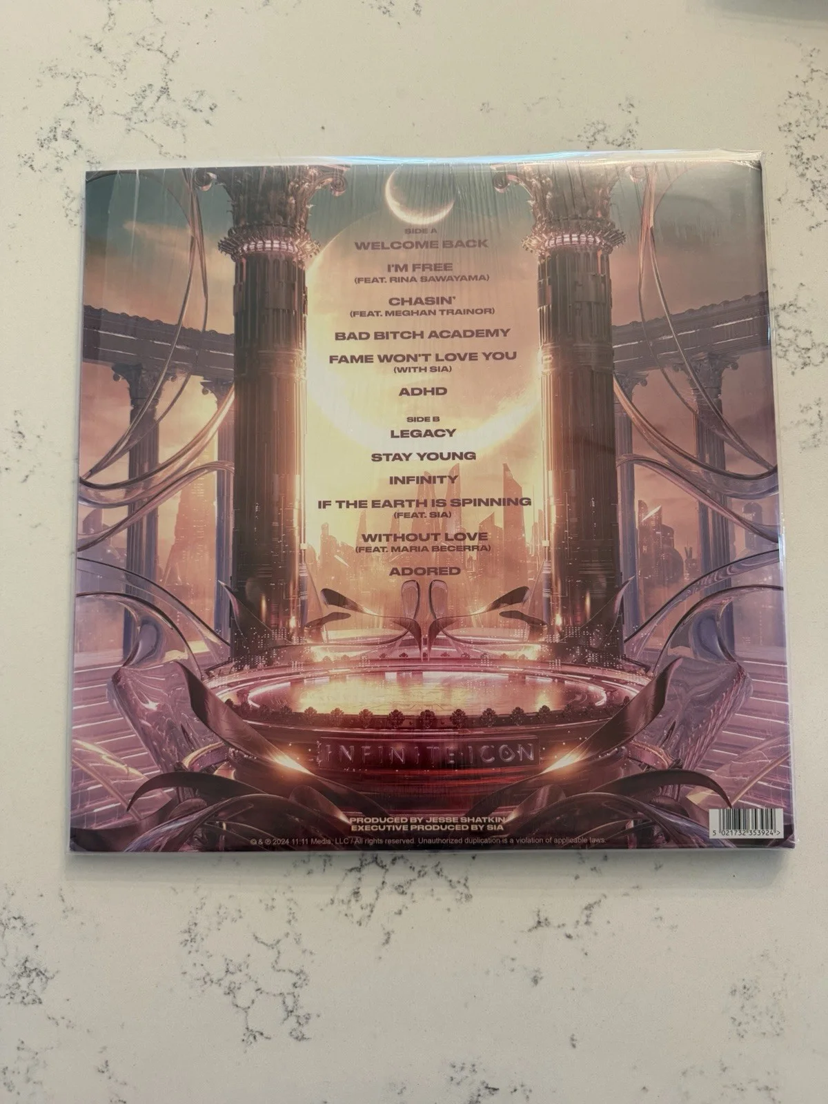 Infinite Icon Signed Original Music Record Autograph Not Authenticated, image 3