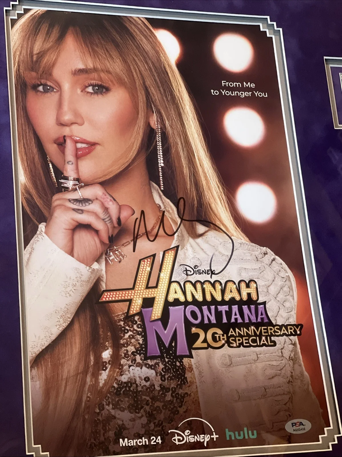 Miley Cyrus Signed Autograph Hannah Montana 12x18 Poster Costume Frame PSA/DNA, image 2